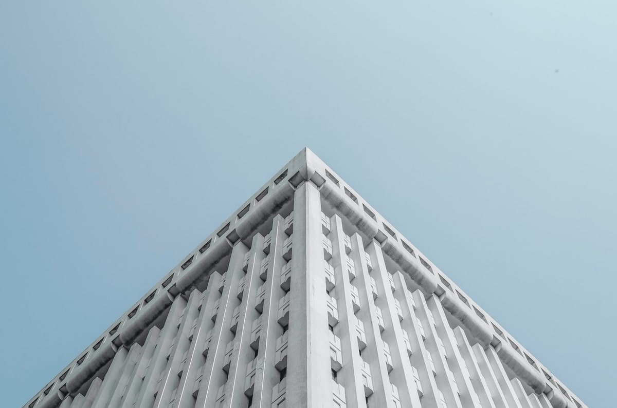 开云体育官网-卡帅拒绝扔掉最后的救命稻草 踢不好亚冠就下课？